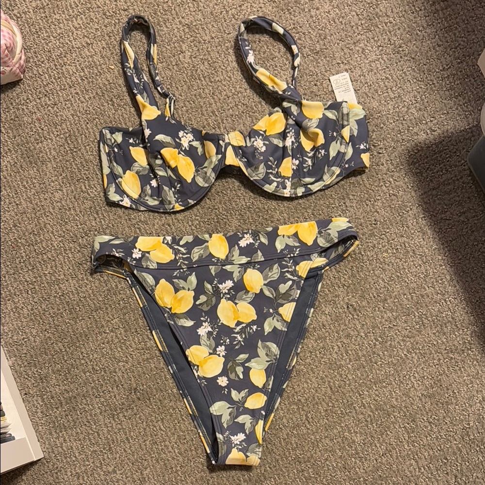 Abercrombie & Fitch lemon Print Bikini Set